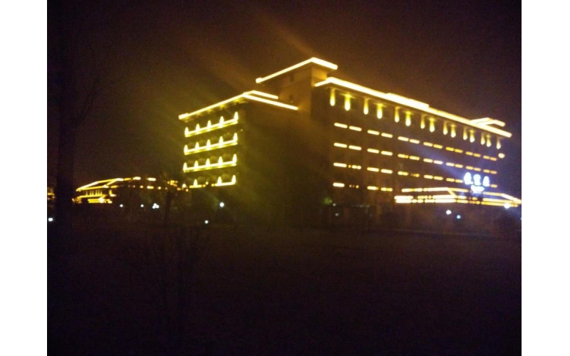 山東省濱州市圣豪麗景溫泉度假酒店樓體亮化工程